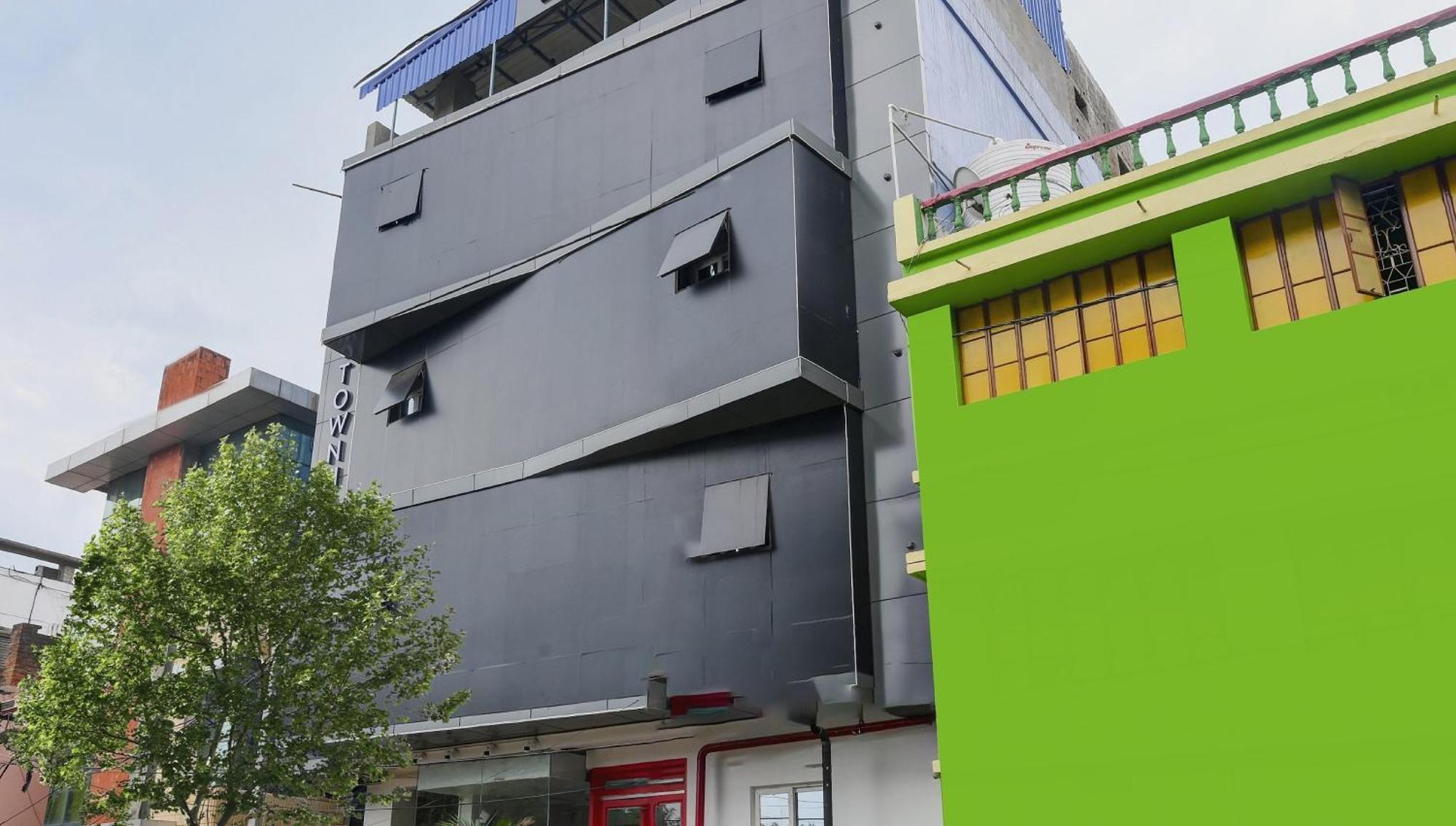 Super Town House Hi5 Aditya International بوهفانيشفار المظهر الخارجي الصورة