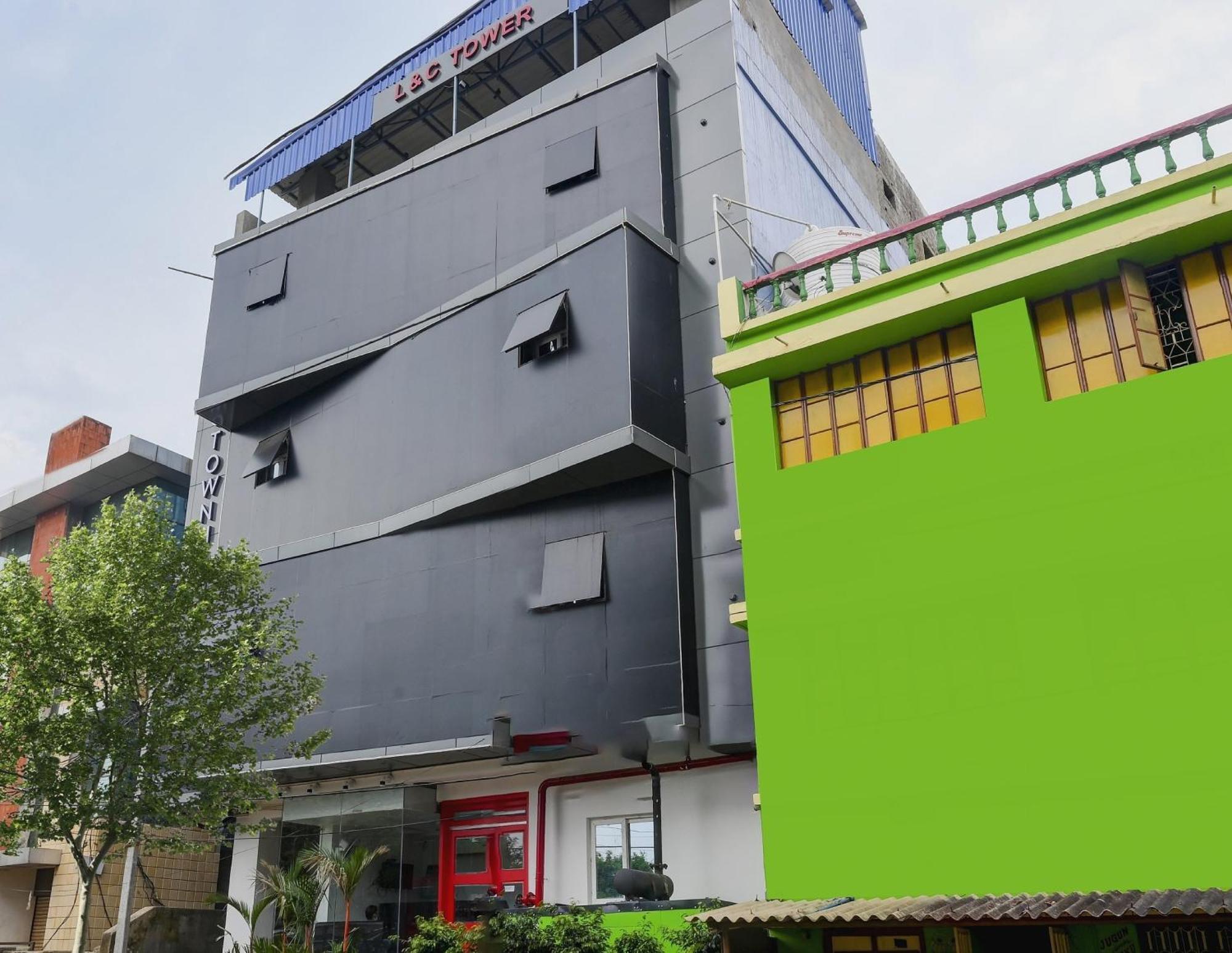 Super Town House Hi5 Aditya International بوهفانيشفار المظهر الخارجي الصورة