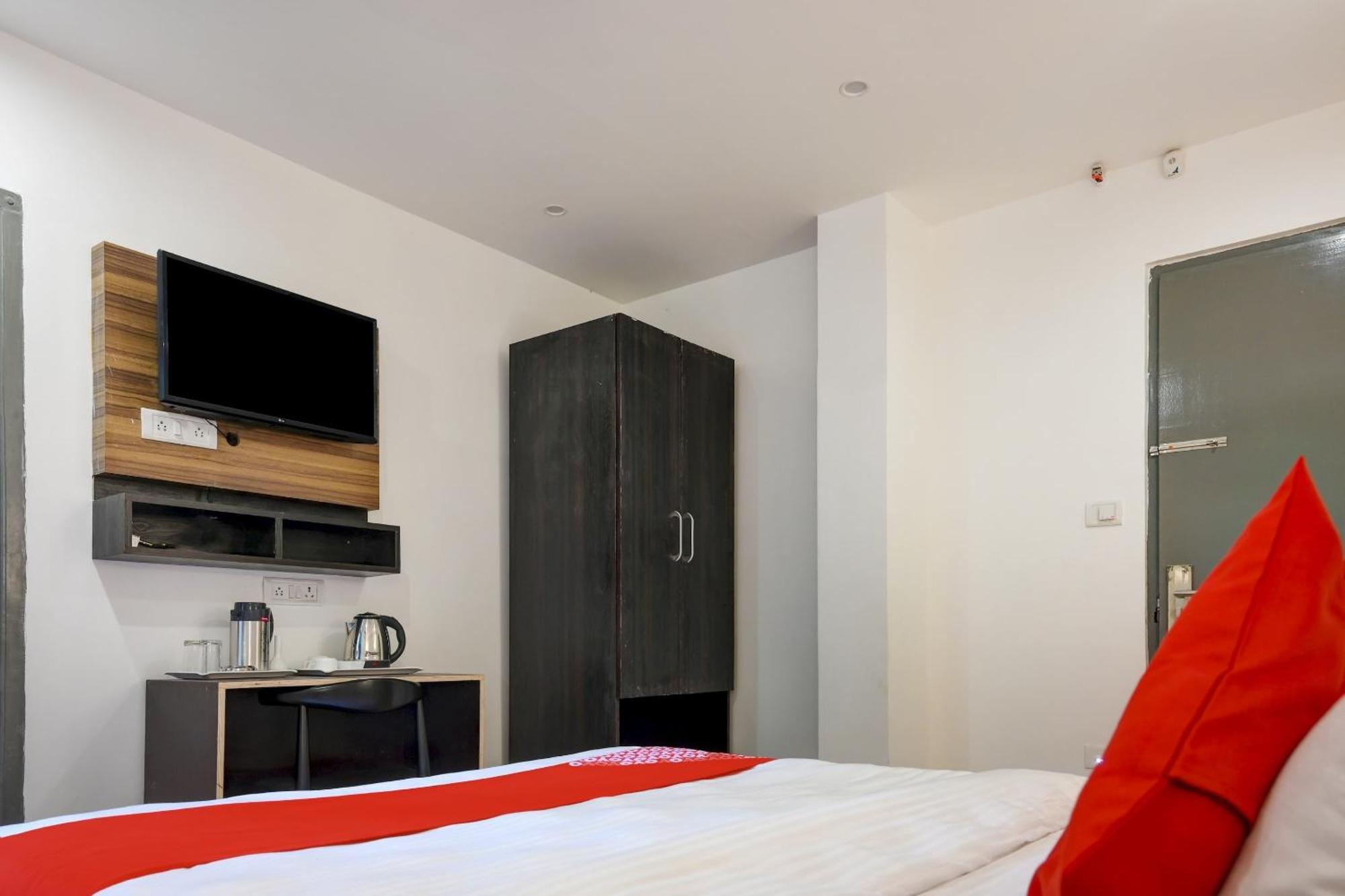 Super Town House Hi5 Aditya International بوهفانيشفار المظهر الخارجي الصورة